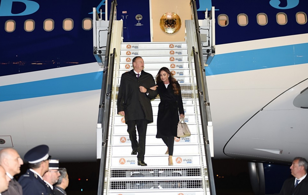 Arbeitsbesuch des Präsidenten Ilham Aliyev in der Türkei ist zu Ende gegangen VIDEO