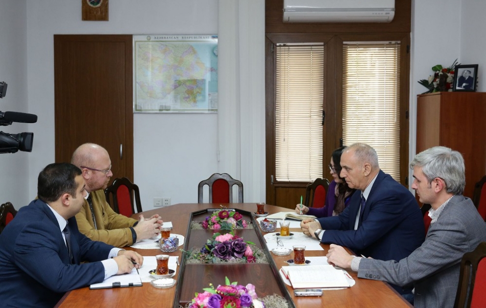 Head of Photo Service of Russian TASS News Agency visits AZERTAC VIDEO