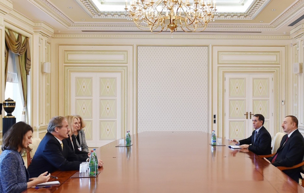 President Ilham Aliyev received a delegation led by US Deputy Assistant Secretary of State for European and Eurasian Affairs VIDEO