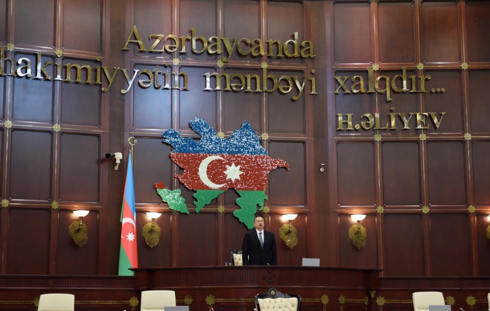 Azərbaycan Respublikasının beşinci çağırış Milli Məclisinin ilk iclası keçirilibPrezident İlham Əliyev iclasda iştirak edib [YENİLƏNİB] VİDEO