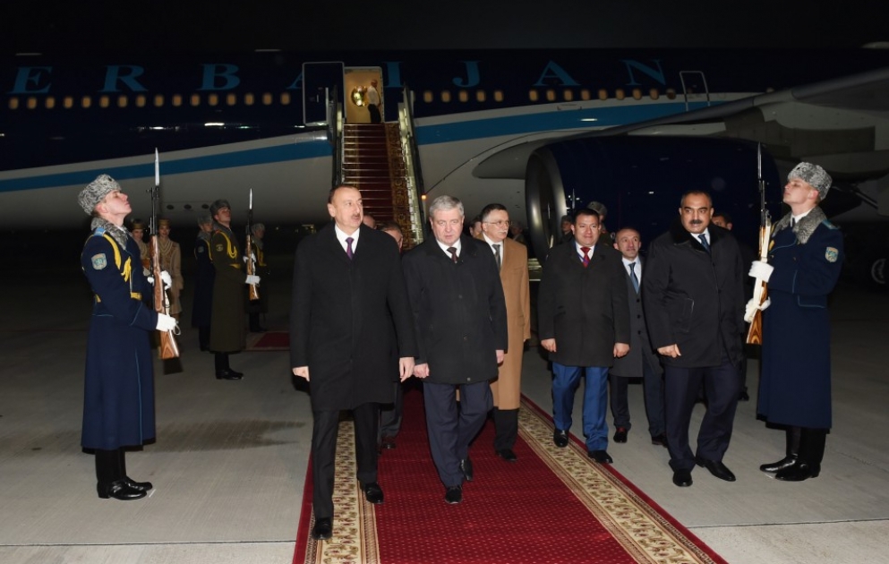 Aserbaidschans Präsident Ilham Aliyev ist zu Staatsbesuch in Belarus eingetroffen VIDEO