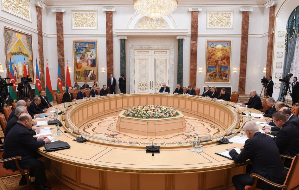 Azerbaijani, Belarusian presidents held an expanded meeting VIDEO