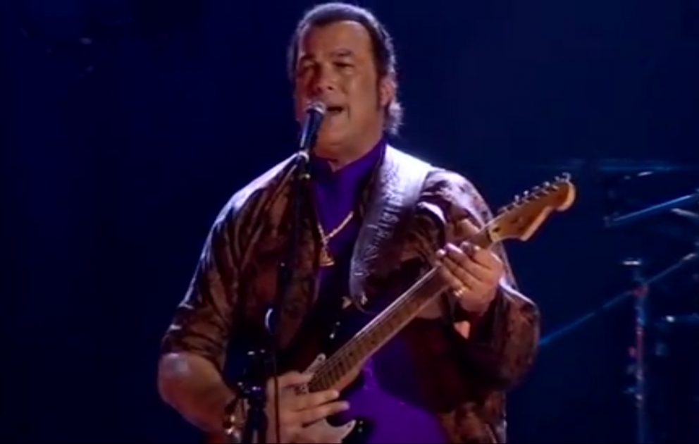Bu ay Heydər Əliyev Mərkəzində Stiven Siqalın konserti olacaq VİDEO