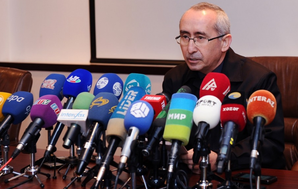 SOCAR: Hava şəraitinin ağır olmasına baxmayaraq, itkin düşən işçilərin helikopterlərlə axtarışı davam etdirilib VİDEO