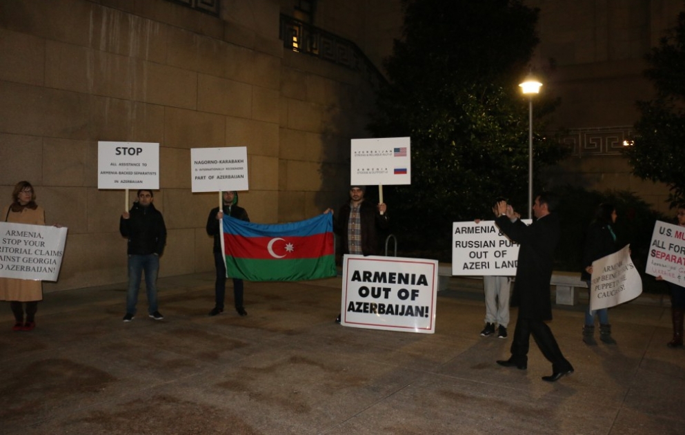 В Вашингтоне прошла акция протеста против армянской оккупации ВИДЕО