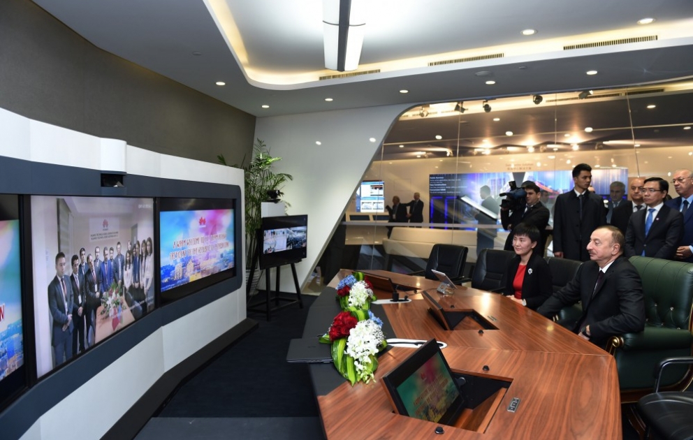 President Ilham Aliyev visited Exhibition Centre of Huawei Company in Beijing VIDEO