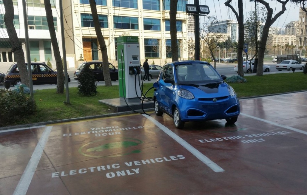 GreenCar installs another charging station in Baku VIDEO