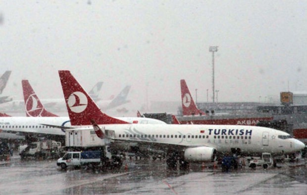 Sabaha nəzərdə tutulan İstanbul-Bakı aviareysi təxirə salınıb VİDEO