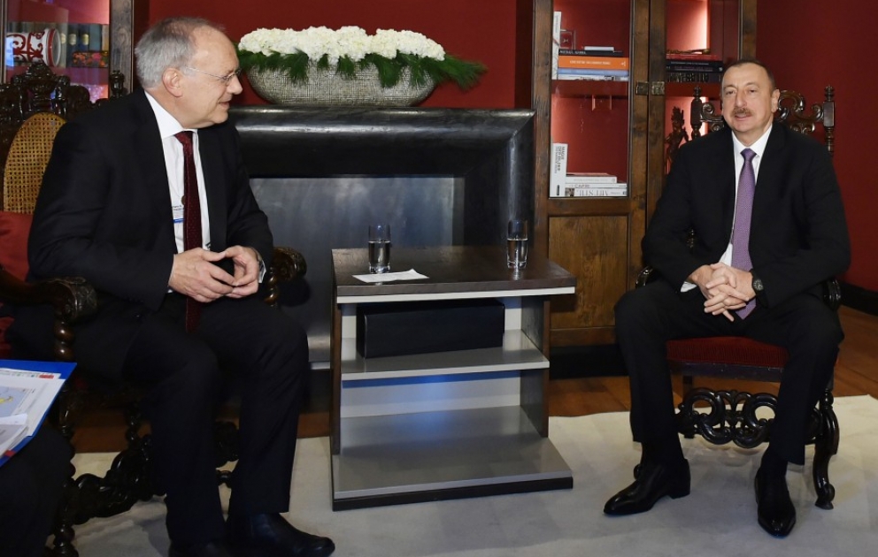 Treffen von Aserbaidschans Präsident Ilham Aliyev mit Schweizer Bundespräsident Johann Schneider-Ammann VIDEO