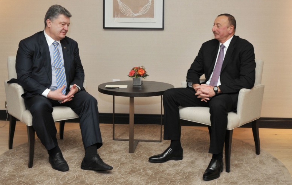 Le président Ilham Aliyev rencontre son homologue ukrainien à Davos VIDEO