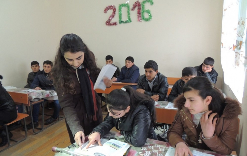 Ağcabədidə müəllim işləyən bakılı qız VİDEO