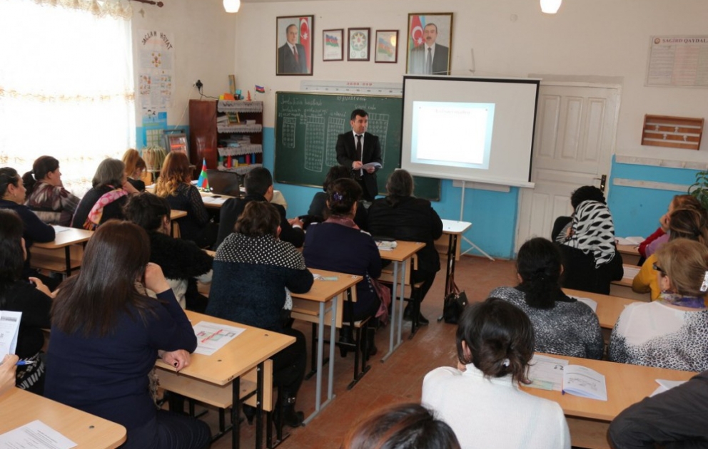 İmtahanlarda zal nəzarətçisi kimi iştirak edəcək müəllimlər üçün seminar-məşğələlər keçirilir VİDEO