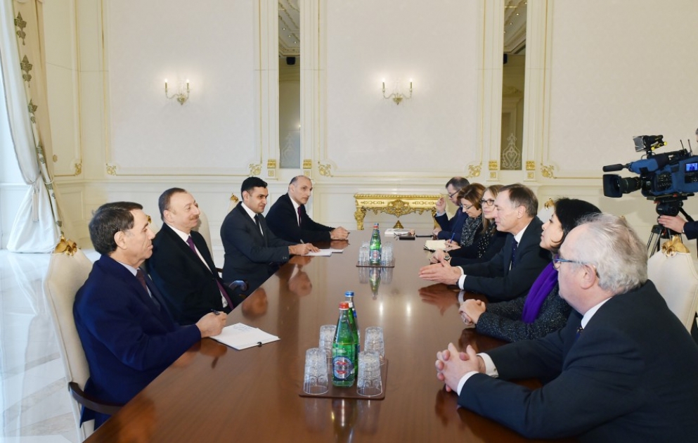 Entretien du président azerbaïdjanais Ilham Aliyev avec une délégation parlementaire française VIDEO