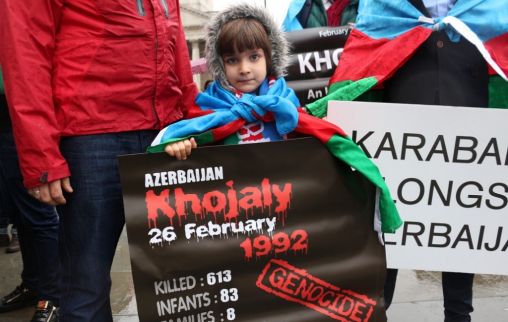 Xocalı soyqırımının 24-cü ildönümü ilə əlaqədar Londonda yürüş-mitinq keçirilib VİDEO