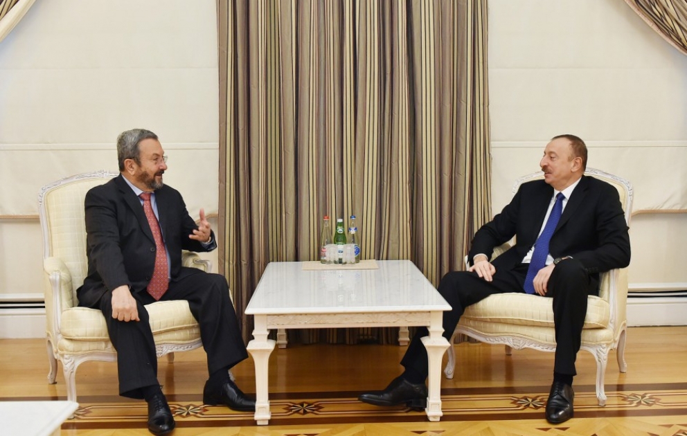 Le président de la République s’entretient avec Ehud Barak VIDEO