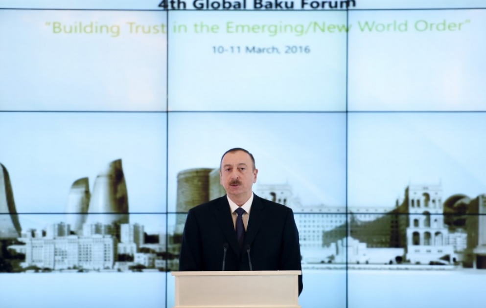 Le président azerbaïdjanais Ilham Aliyev participe à la 4e édition du Forum global de Bakou [ mise à jour] VIDEO