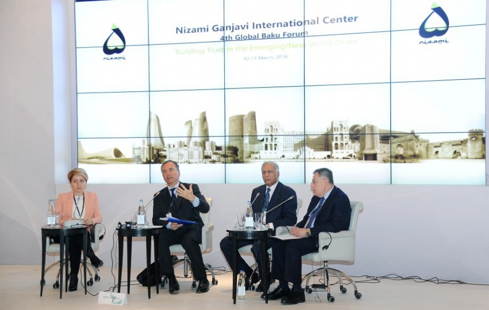 IV Qlobal Bakı Forumu işini davam etdirir VİDEO