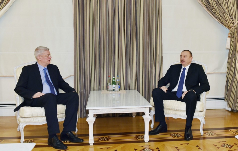 Entretien du président Ilham Aliyev avec l’ancien président letton Valdis Zatlers VIDEO