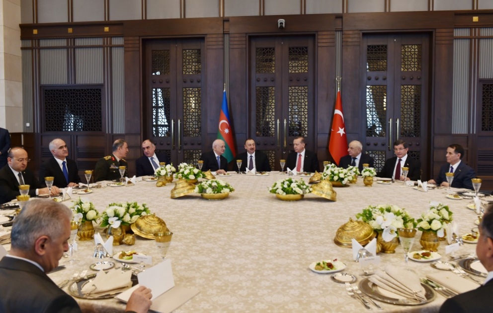 En l’honneur du président azerbaïdjanais VIDEO