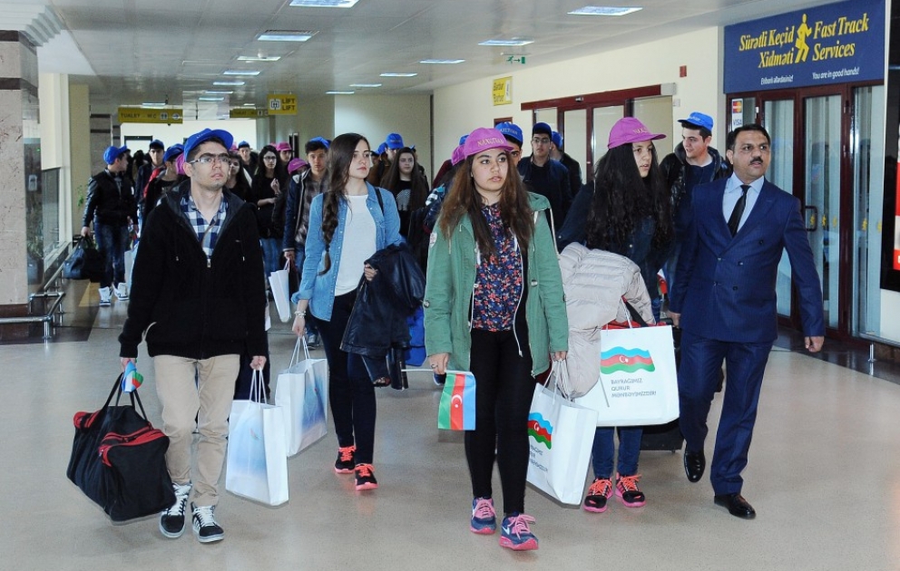 Tur-aksiyanı başa vuran naxçıvanlı şagirdlər muxtar respublikaya yola salınıblar VİDEO