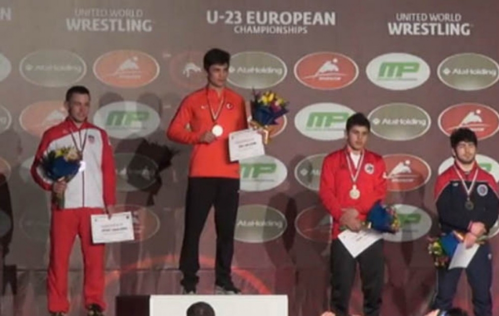 Azərbaycan güləşçiləri U-23 Avropa çempionatının ilk günündə üç medal qazanıblar VİDEO