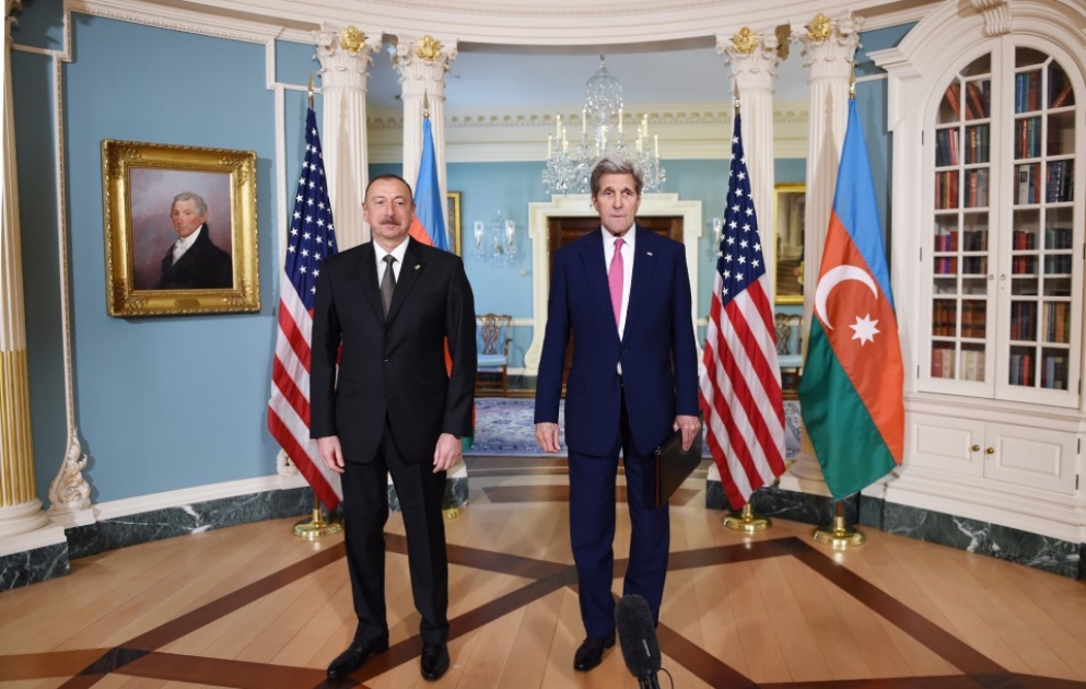President Ilham Aliyev met with US Secretary of State John Kerry VIDEO