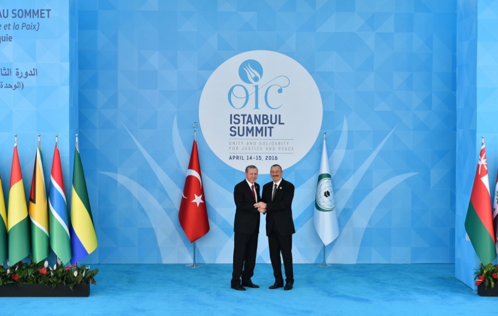 Azərbaycan Prezidenti İlham Əliyev İstanbulda İslam Əməkdaşlıq Təşkilatının XIII Sammitində iştirak edib [YENİLƏNİB] VİDEO