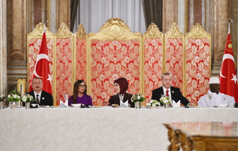 Reception was hosted in honor of heads of state and government VIDEO