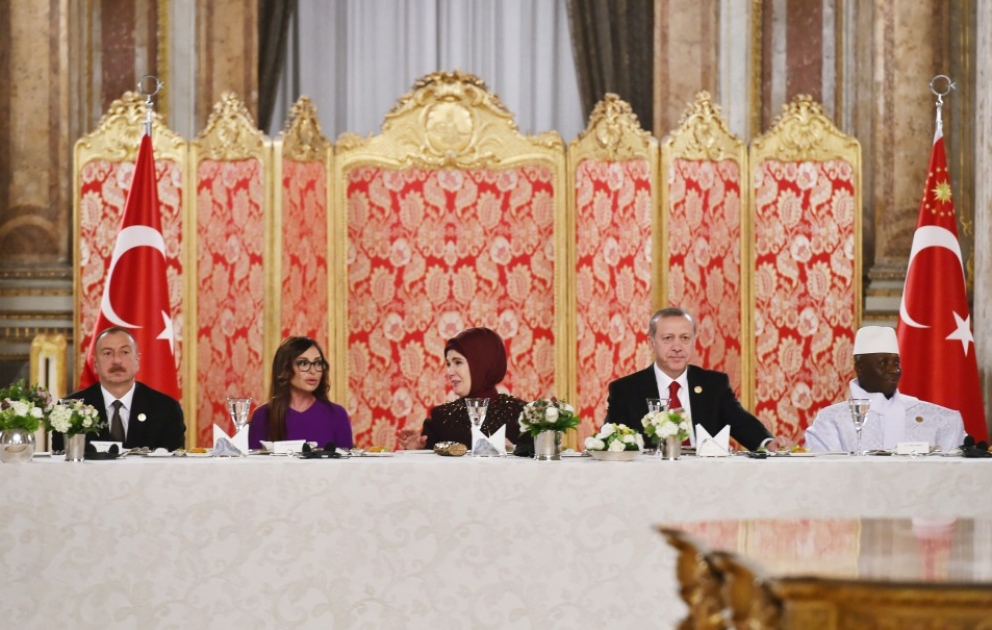 OIC-Gipfel in Istanbul: Gastmahl zu Ehren von Staats- und Regierungschefs VIDEO