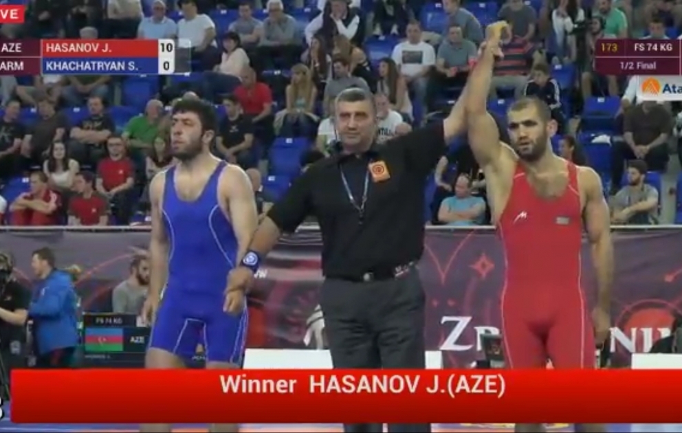 Erməni rəqibinə qalib gələn Azərbaycan güləşçisi yığmamıza 40-cı olimpiya lisenziyası qazandırıb VİDEO