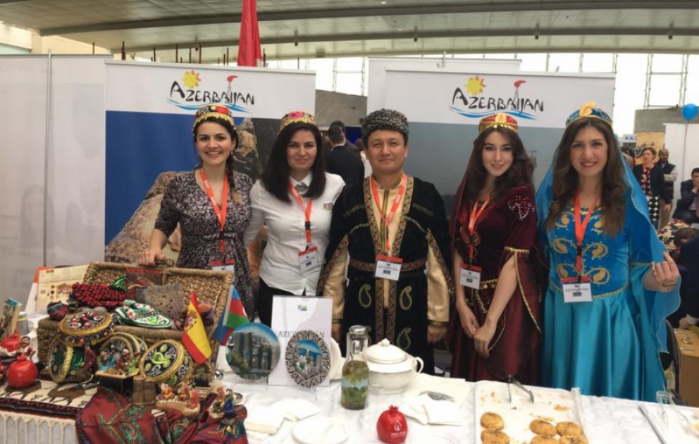 Madriddə təşkil olunan beynəlxalq xeyriyyə yarmarkasında Azərbaycan mədəniyyəti təbliğ edilib VİDEO