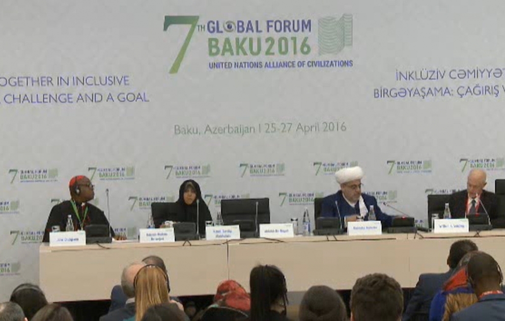 Dini rəhbərlər və zorakı ekstremizm: qabaqlayıcı tədbirlərlə bağlı çətinliklər VİDEO