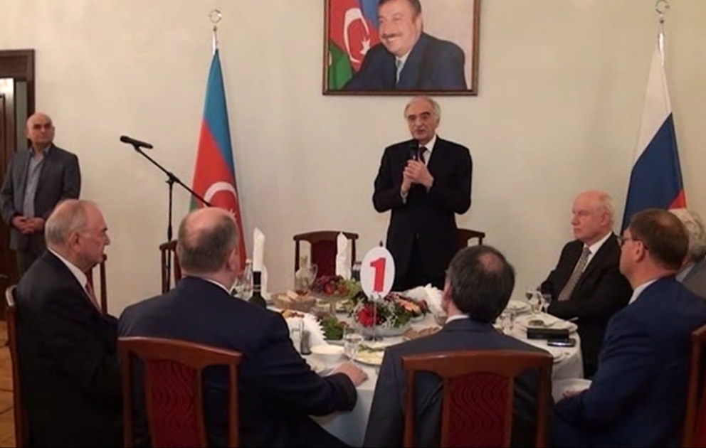 Azərbaycanın xalqının ümummilli lideri Heydər Əliyevi Moskvada xatırlayır və qiymətləndirirlər VİDEO
