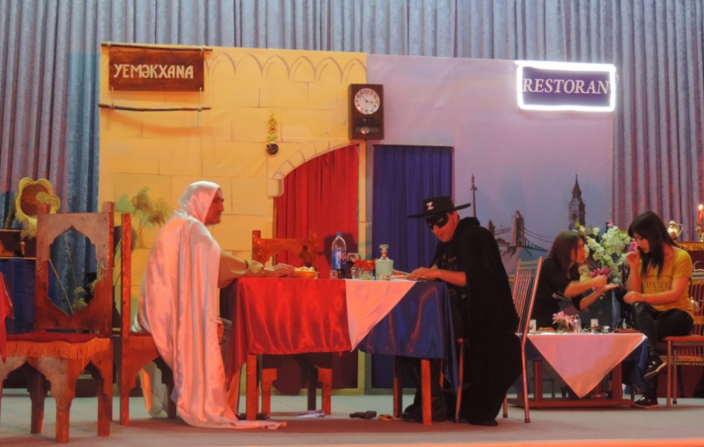 Dərbənd teatrı xaçmazlı tamaşaçılara “Ac həriflər”i təqdim edib VİDEO