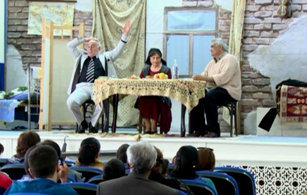 Xaçmazlı teatrsevərlərə “Xəcalət” tamaşası təqdim olunub VİDEO