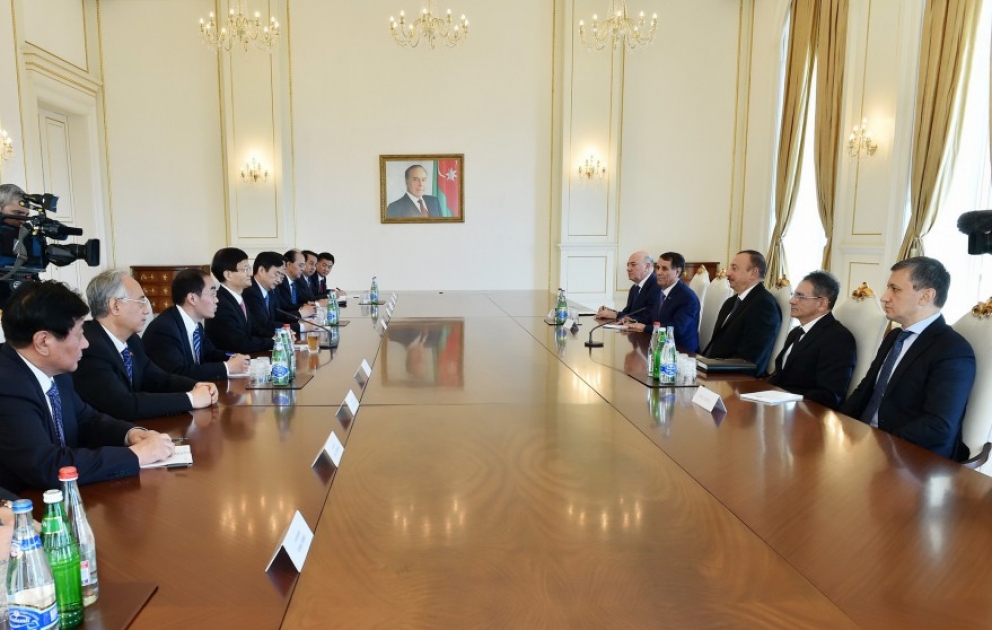 Le Président Ilham Aliyev a reçu l'envoyé spécial du Président de la République populaire de Chine VIDEO