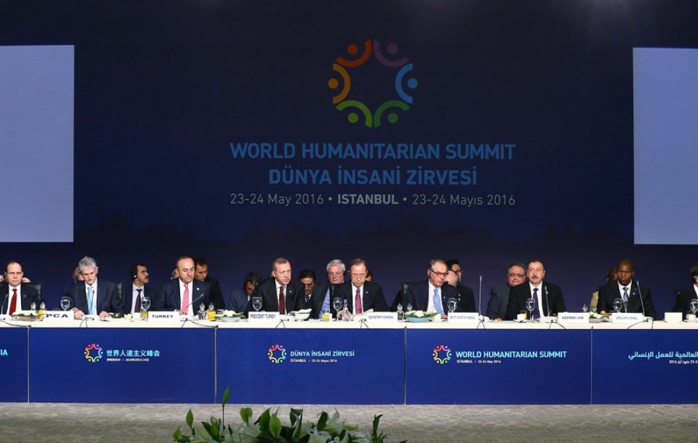 Präsident Ilham Aliyev nimmt am Weltgipfel für Humanitäre Hilfe teil VIDEO