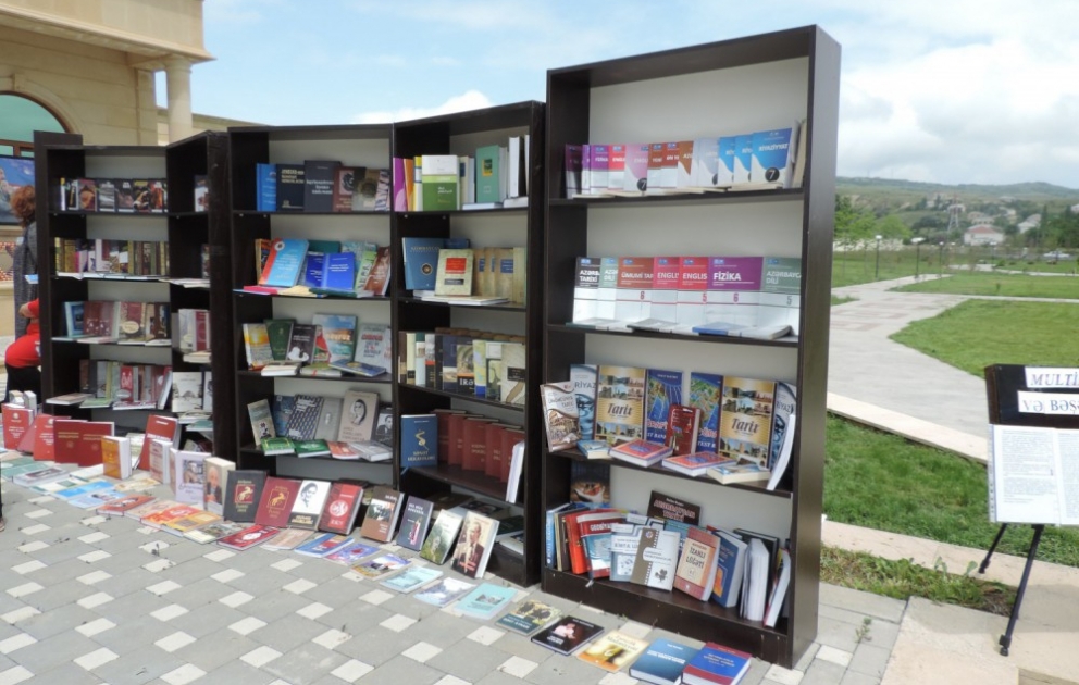 Xızıda keçirilən “Kitab bayramı”nda yerli yazarların yeni nəşrləri təqdim edilib VİDEO