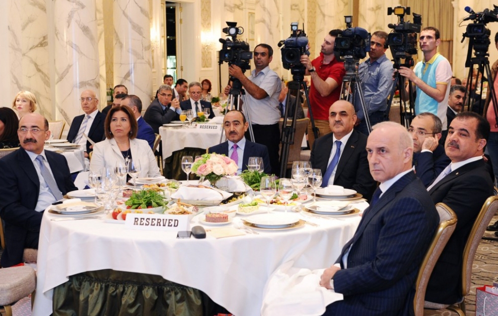 Bakıda nüfuzlu “The Business Year” jurnalının Azərbaycana həsr edilən növbəti xüsusi buraxılışının təqdimatı olub VİDEO