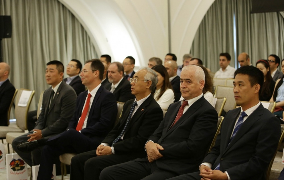 «Huawei Азербайджан» запустил проект «Прекрасный Азербайджан» [ОБНОВЛЕНО] ВИДЕО