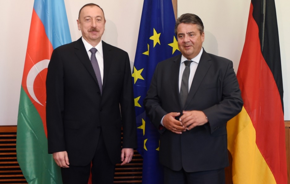 Treffen von Aserbaidschans Präsident mit Vizekanzler Deutschlands VIDEO