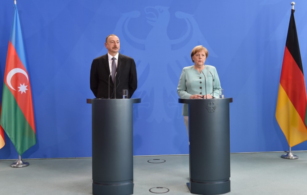 Pressekonferenz von Präsident Ilham Aliyev und der Bundeskanzlerin Merkel VIDEO