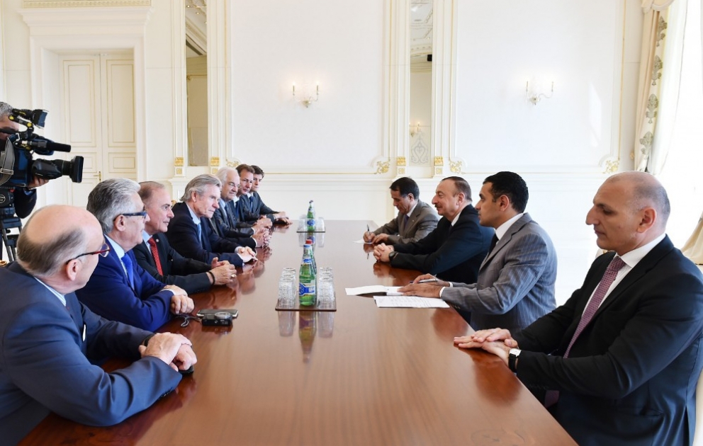 President Ilham Aliyev received delegation led by President of Association of Friends of Azerbaijan VIDEO