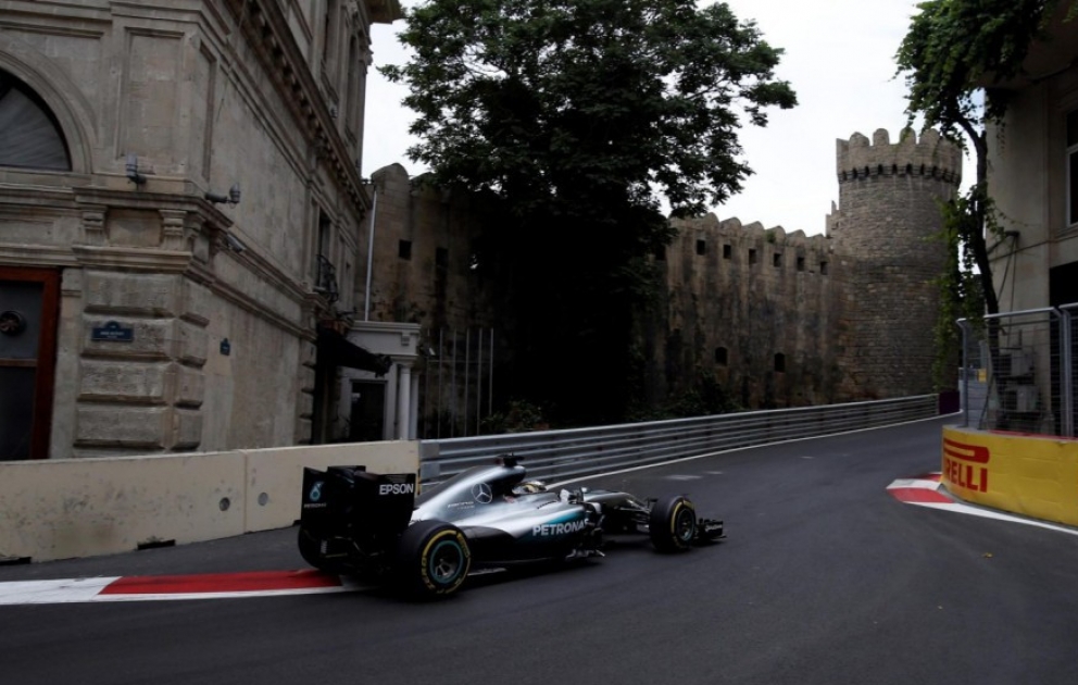 Formula-1 Avropa Qran-prisi: Luis Hamiltonun üçüncü qələbəsi VİDEO