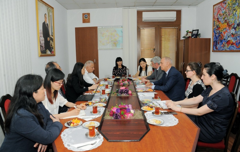 Confucius Institute to train Chinese language translators for AZERTAC VIDEO
