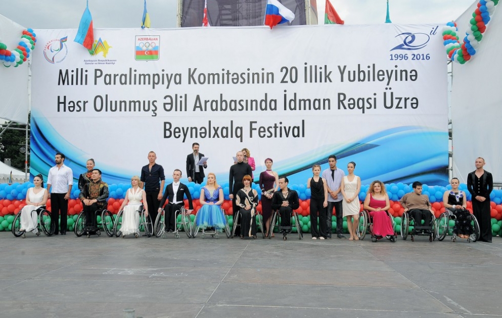 Bakıda əlil arabasında idman rəqsi üzrə beynəlxalq rəqs festivalı keçirilib VİDEO