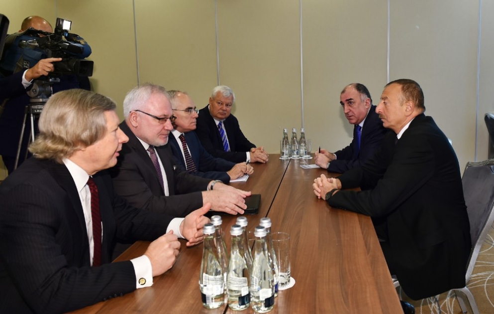 Varsovie : le président azerbaïdjanais rencontre les co-présidents du Groupe de Minsk VIDEO