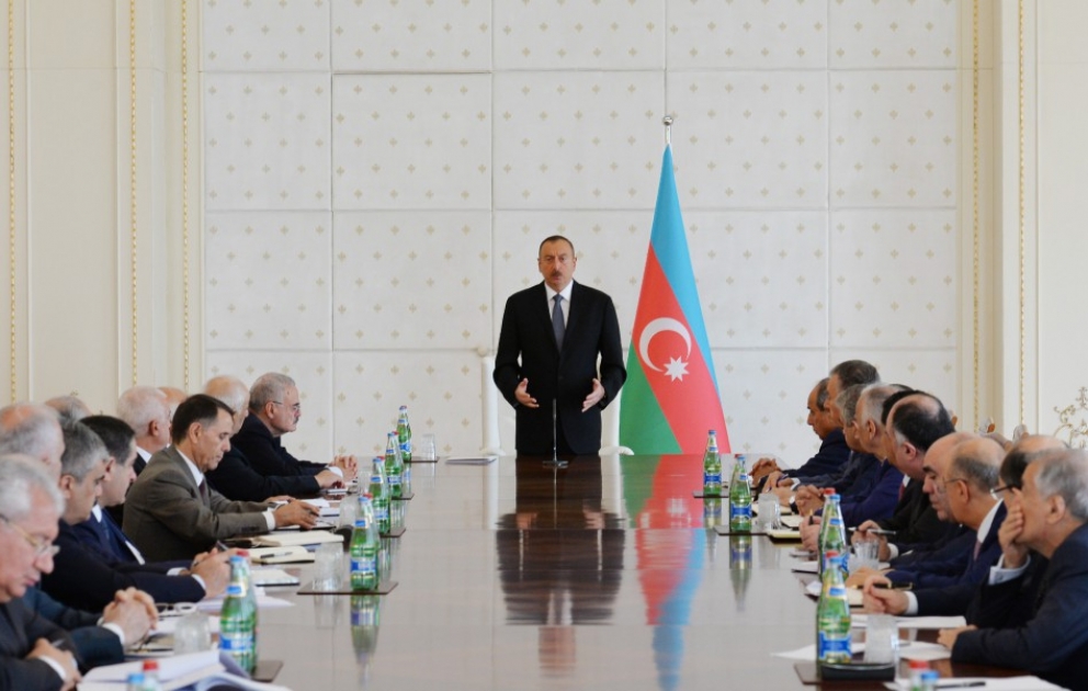President Ilham Aliyev chaired meeting of Cabinet of Ministers on results of socio-economic development in first half of 2016 and future objectives VIDEO