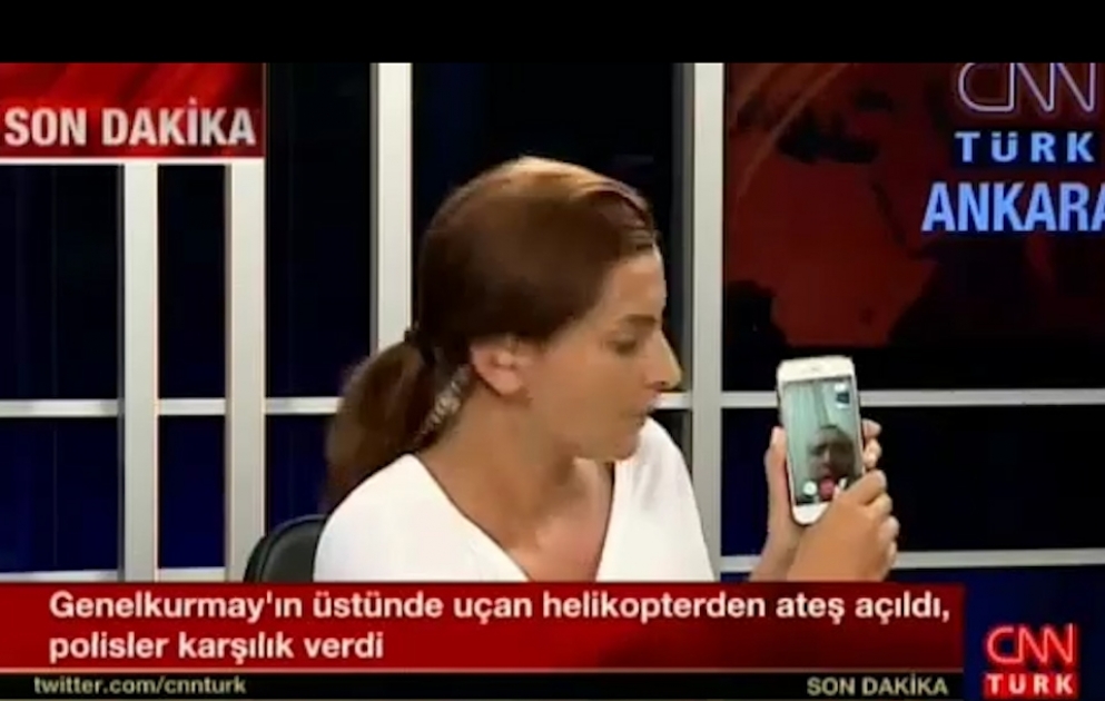 Türkiyə prezidenti ölkə əhalisini hakimiyyəti müdafiə etmək üçün küçə və meydanlara dəvət edib VİDEO