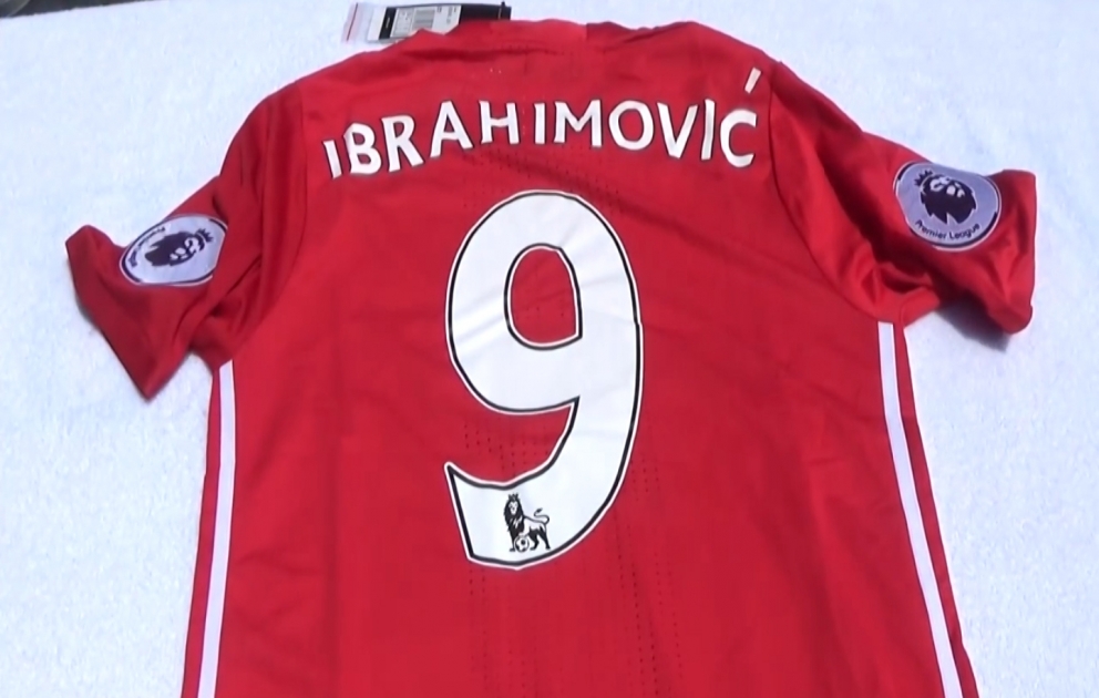 Zlatan İbrahimoviçin futbolkaları bir həftə ərzində 90 milyon gəlir gətirib VİDEO